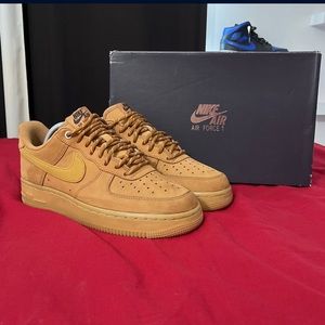 Nike Air Force 1 low flax (Mens 7.5)